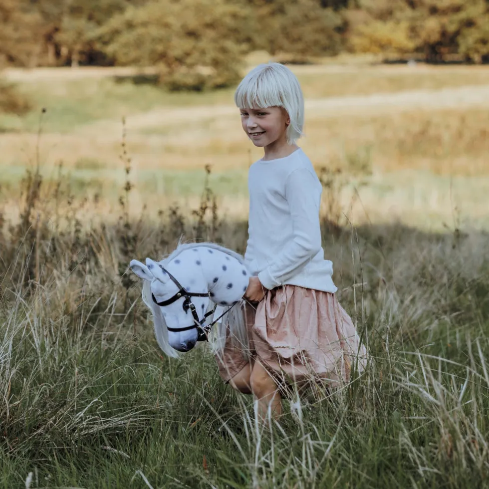 Keppihevonen pilkullinen Magic + suitset
