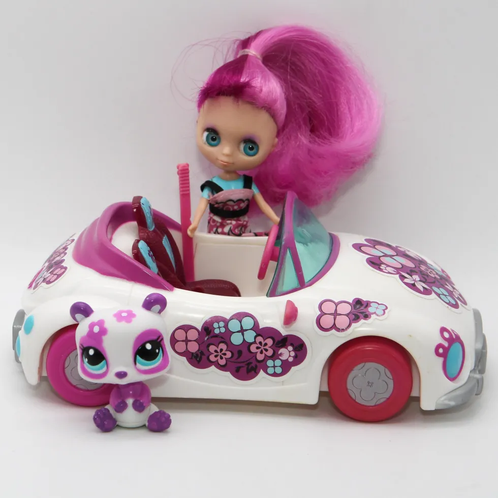 Littlest Petshop Auto, Blythe nukke #B47 ja Panda #2459