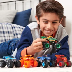 Monster Jam Rage monsteri auto 1:64