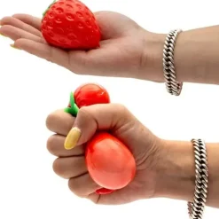 Squeezy Mansikka puristeltava Stressi fidget lelu